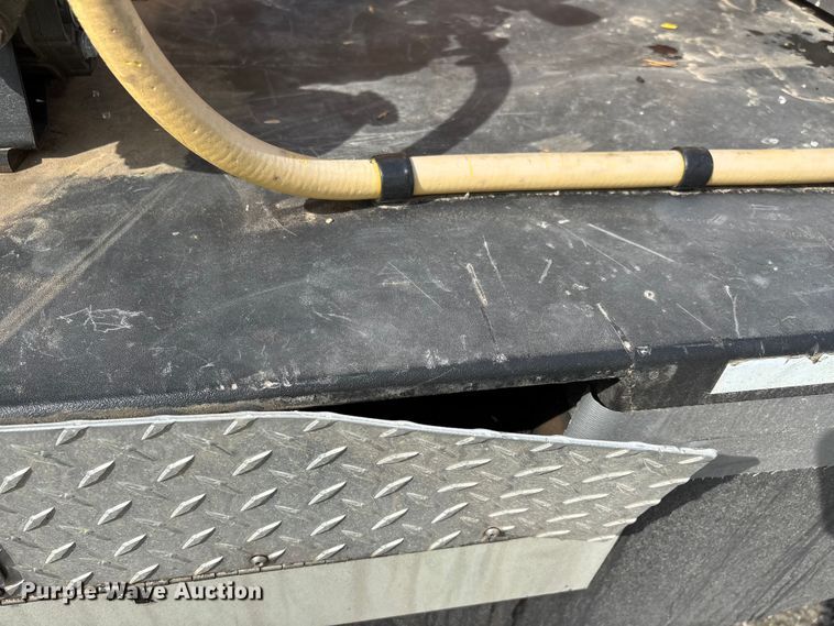 image for item YA2650 2012 Ford F550 Super Duty Crew Cab rescue vehicle