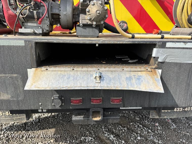 image for item YA2650 2012 Ford F550 Super Duty Crew Cab rescue vehicle