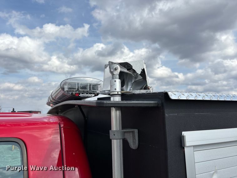 image for item YA2650 2012 Ford F550 Super Duty Crew Cab rescue vehicle