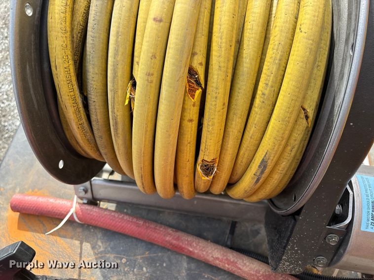 image for item YA2650 2012 Ford F550 Super Duty Crew Cab rescue vehicle