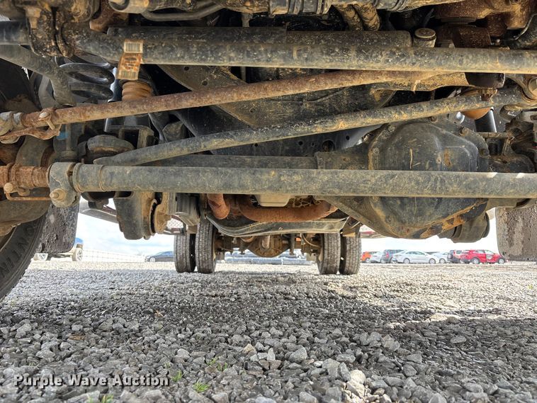 image for item YA2650 2012 Ford F550 Super Duty Crew Cab rescue vehicle