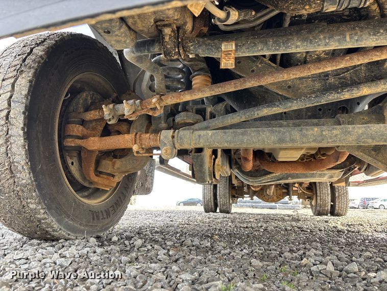 image for item YA2650 2012 Ford F550 Super Duty Crew Cab rescue vehicle