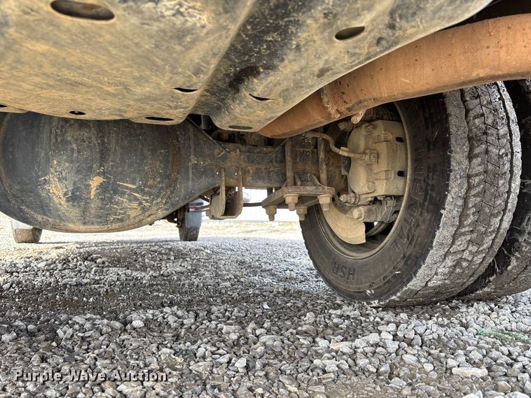 image for item YA2650 2012 Ford F550 Super Duty Crew Cab rescue vehicle