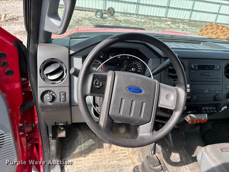 image for item YA2650 2012 Ford F550 Super Duty Crew Cab rescue vehicle