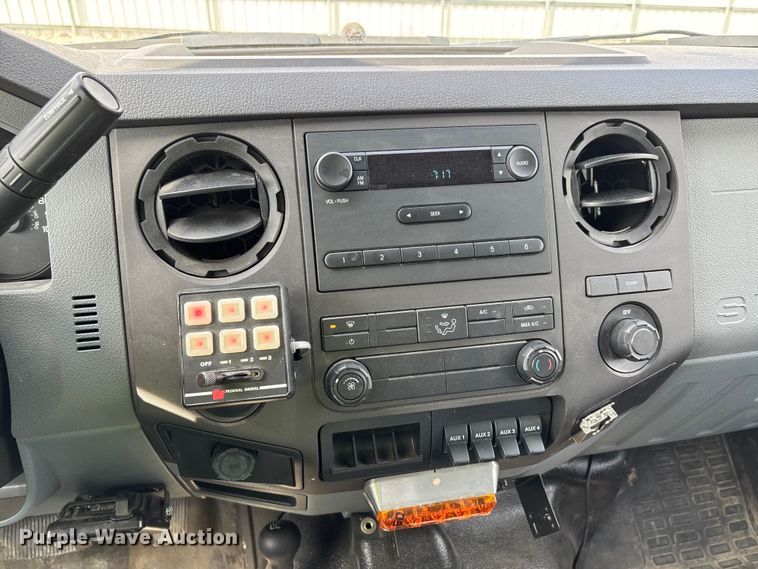 image for item YA2650 2012 Ford F550 Super Duty Crew Cab rescue vehicle