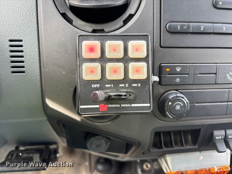 image for item YA2650 2012 Ford F550 Super Duty Crew Cab rescue vehicle