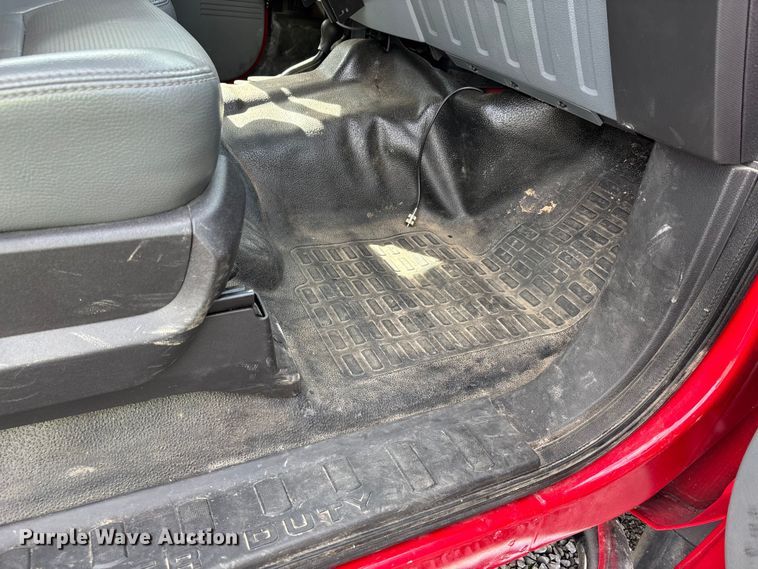 image for item YA2650 2012 Ford F550 Super Duty Crew Cab rescue vehicle