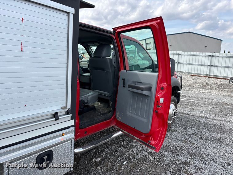 image for item YA2650 2012 Ford F550 Super Duty Crew Cab rescue vehicle