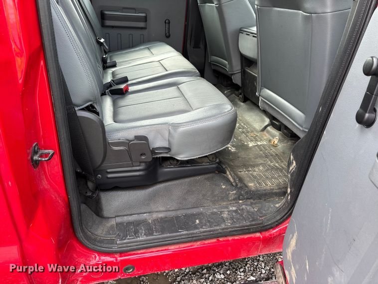 image for item YA2650 2012 Ford F550 Super Duty Crew Cab rescue vehicle