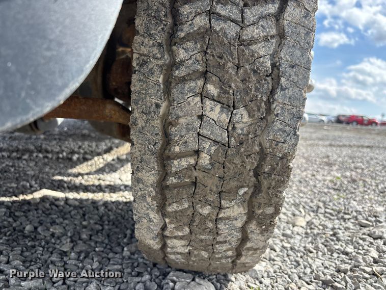 image for item YA2650 2012 Ford F550 Super Duty Crew Cab rescue vehicle