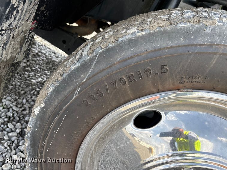 image for item YA2650 2012 Ford F550 Super Duty Crew Cab rescue vehicle