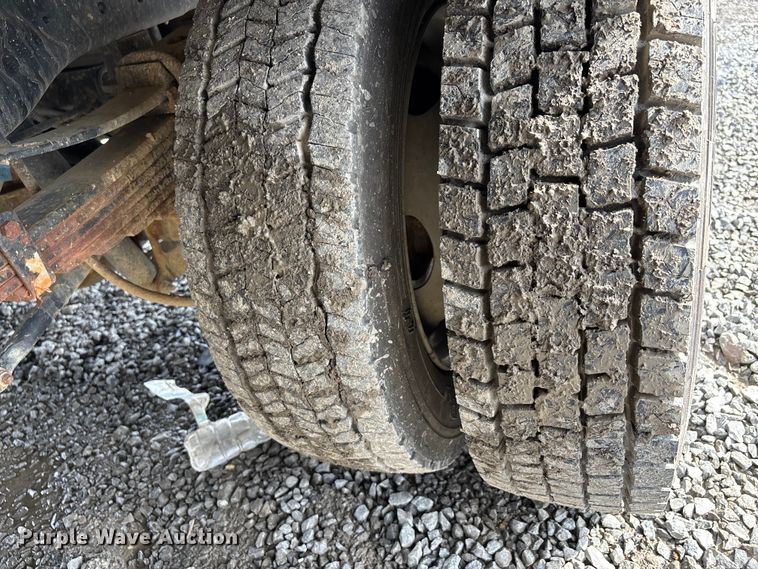 image for item YA2650 2012 Ford F550 Super Duty Crew Cab rescue vehicle