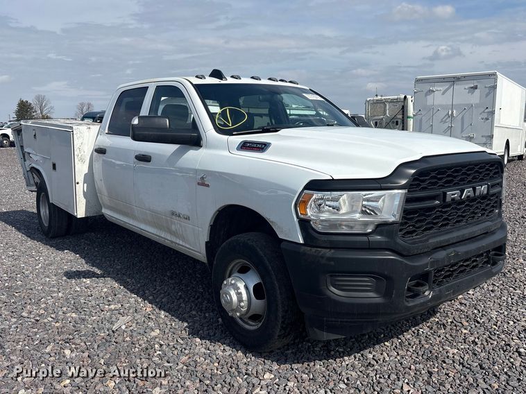 image for item YA2748 2022 RAM 3500 Crew Cab utility bed pickup truck