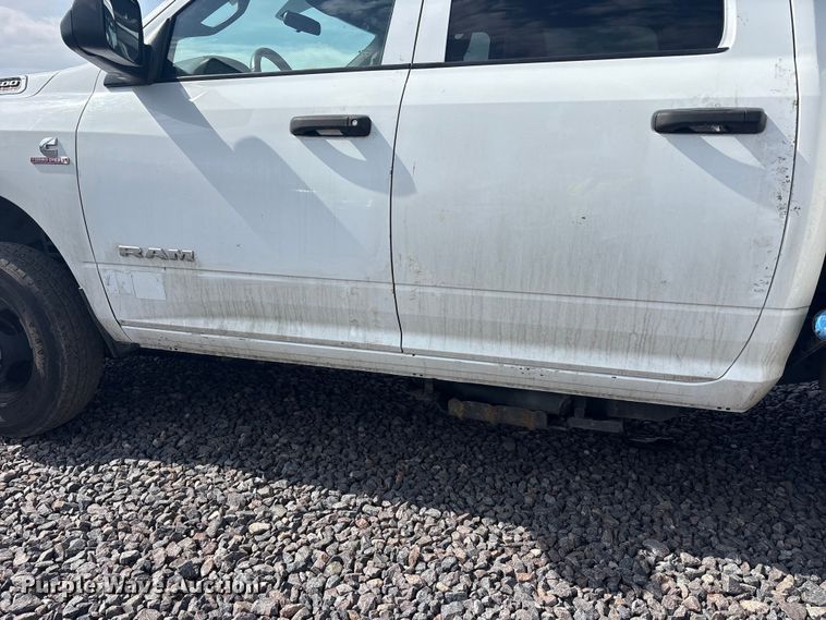 image for item YA2748 2022 RAM 3500 Crew Cab utility bed pickup truck