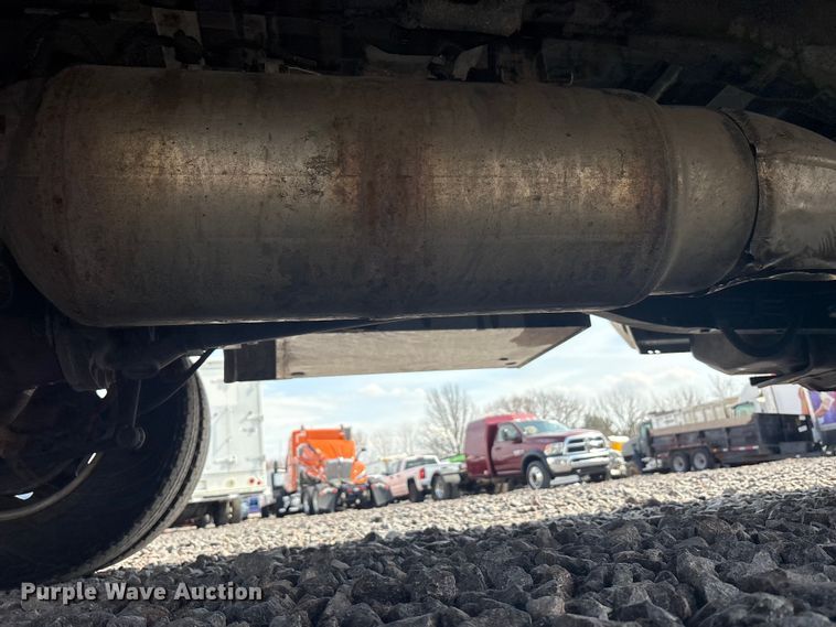 image for item YA2748 2022 RAM 3500 Crew Cab utility bed pickup truck