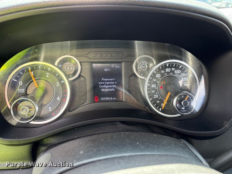 image for item YA2748 2022 RAM 3500 Crew Cab utility bed pickup truck