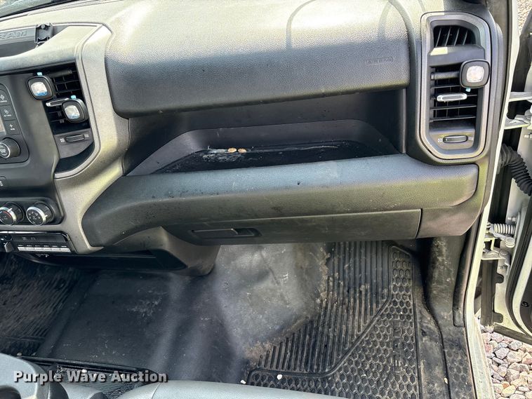 image for item YA2748 2022 RAM 3500 Crew Cab utility bed pickup truck