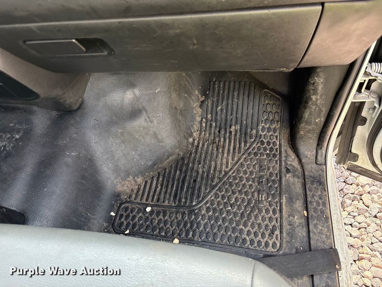 image for item YA2748 2022 RAM 3500 Crew Cab utility bed pickup truck