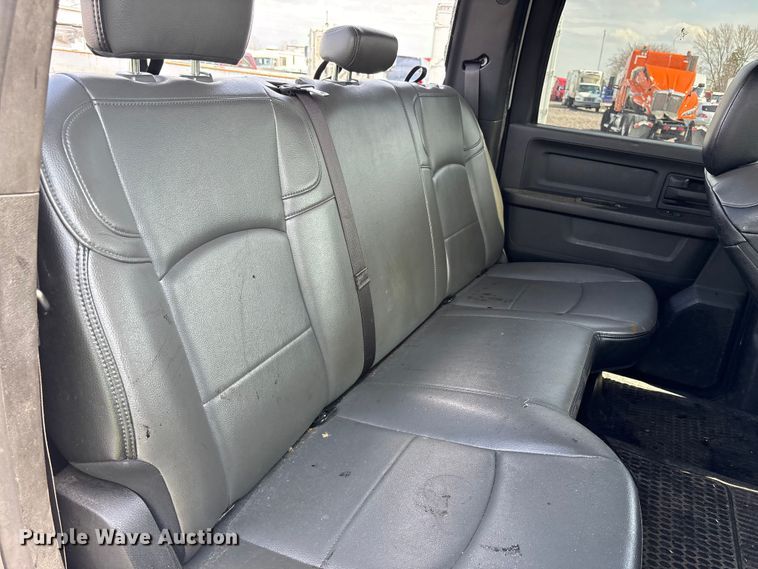 image for item YA2748 2022 RAM 3500 Crew Cab utility bed pickup truck