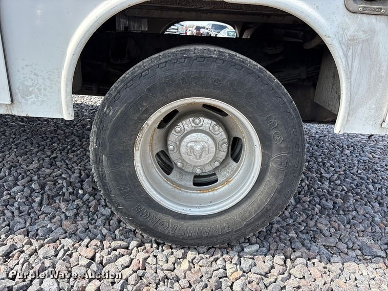 image for item YA2748 2022 RAM 3500 Crew Cab utility bed pickup truck