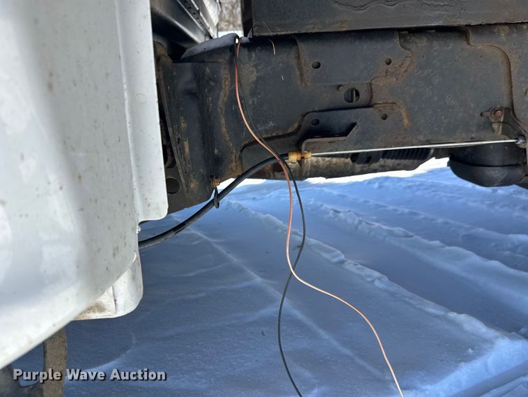 image for item YA2853 2017 Ford F550 Super Duty flatbed truck