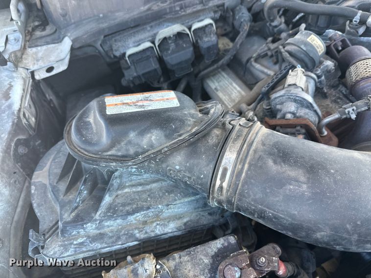 image for item YA2853 2017 Ford F550 Super Duty flatbed truck