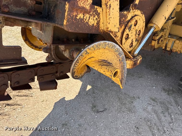 image for item DH1946 1989 Vermeer V-7550 trencher