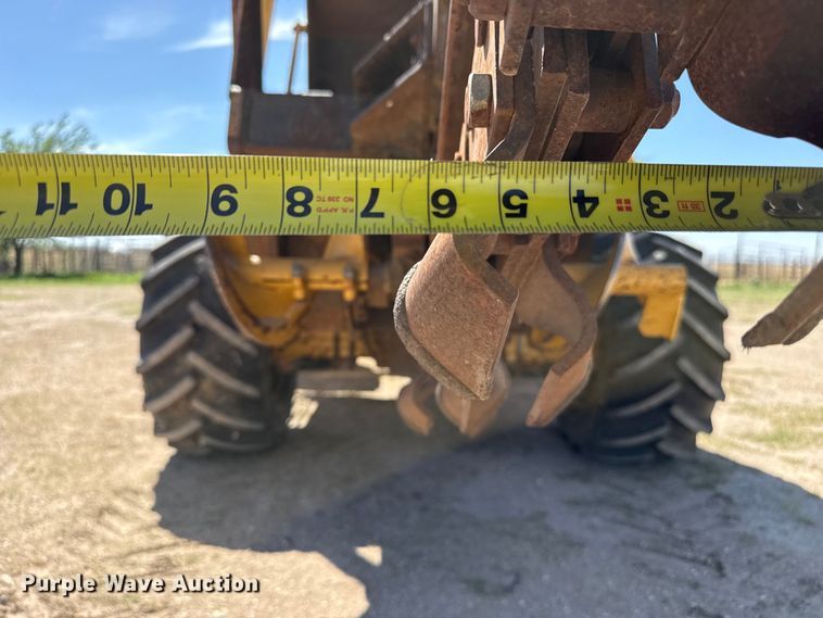 image for item DH1946 1989 Vermeer V-7550 trencher