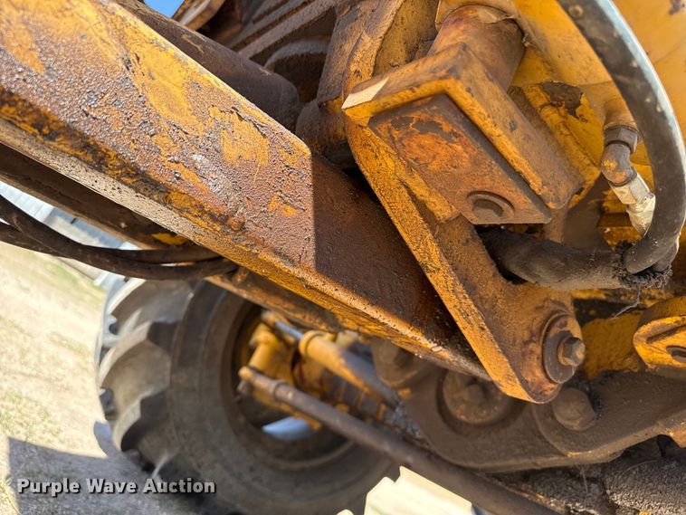 image for item DH1946 1989 Vermeer V-7550 trencher