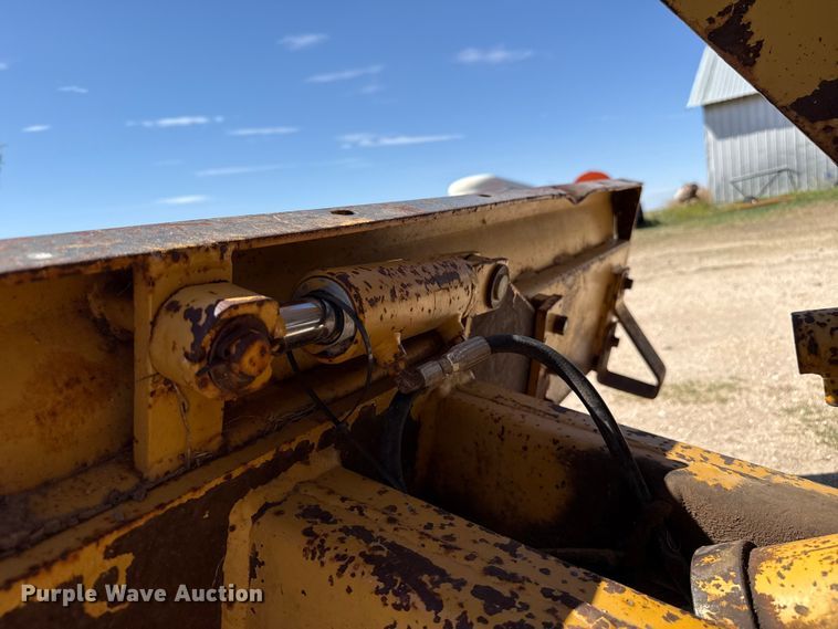 image for item DH1946 1989 Vermeer V-7550 trencher
