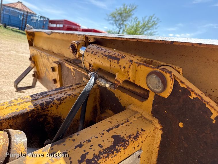image for item DH1946 1989 Vermeer V-7550 trencher