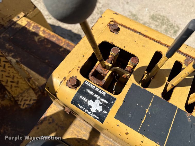 image for item DH1946 1989 Vermeer V-7550 trencher