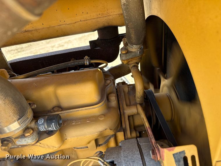 image for item DH1946 1989 Vermeer V-7550 trencher