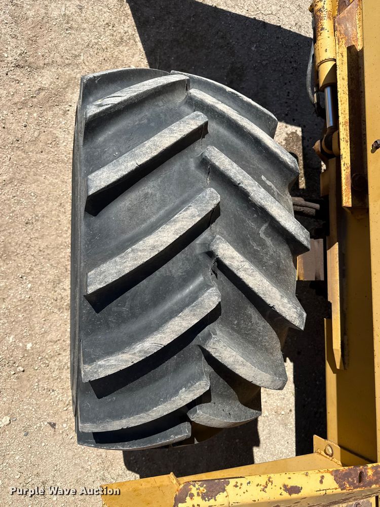 image for item DH1946 1989 Vermeer V-7550 trencher