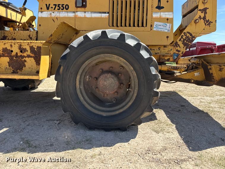image for item DH1946 1989 Vermeer V-7550 trencher