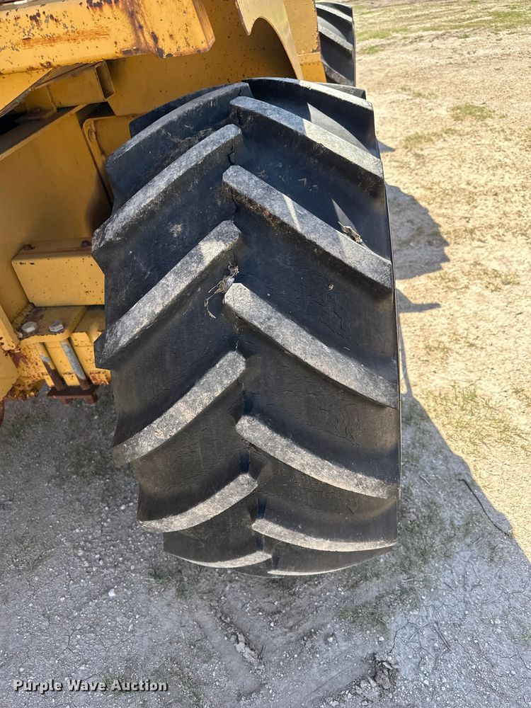 image for item DH1946 1989 Vermeer V-7550 trencher
