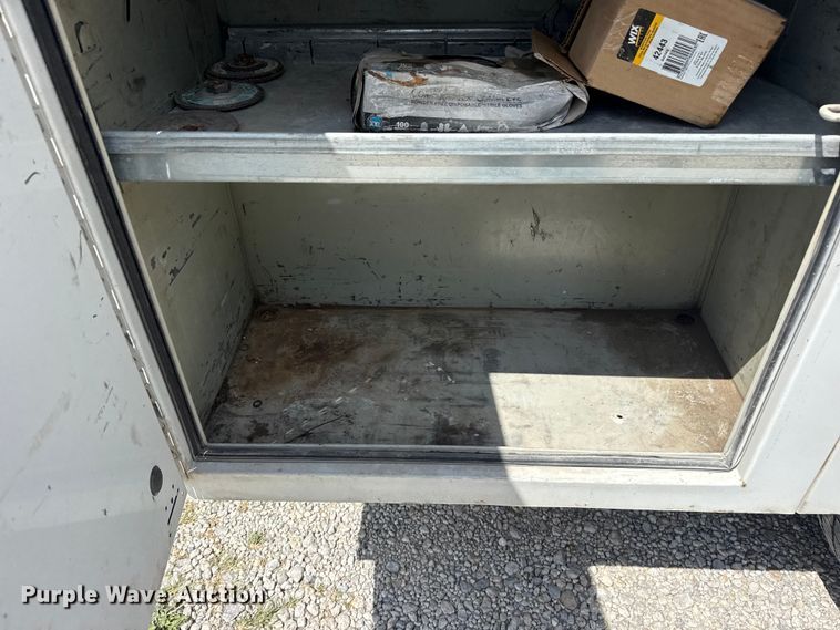 image for item DO8499 2012 Ford F350 Super Duty utility bed pickup truck