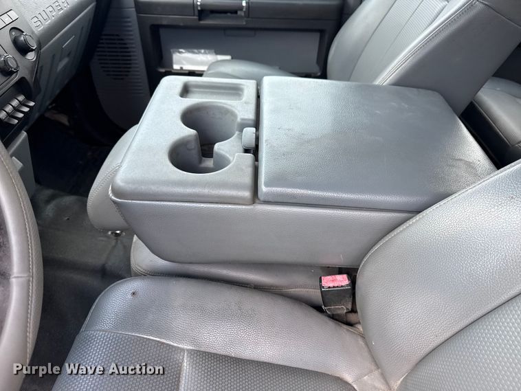image for item DO8499 2012 Ford F350 Super Duty utility bed pickup truck