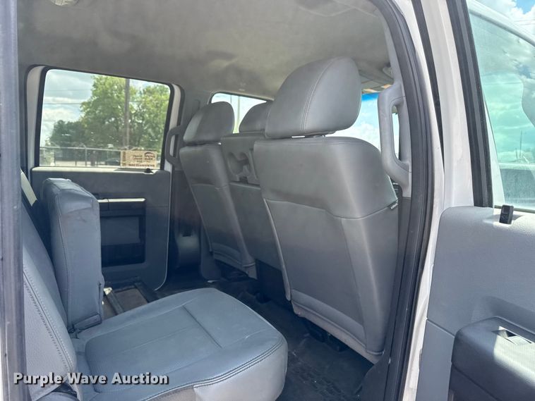 image for item DO8499 2012 Ford F350 Super Duty utility bed pickup truck