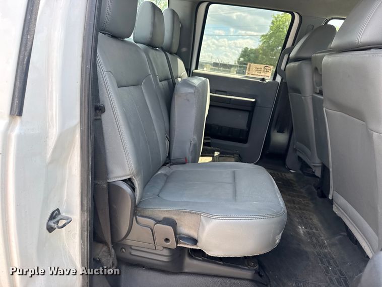 image for item DO8499 2012 Ford F350 Super Duty utility bed pickup truck
