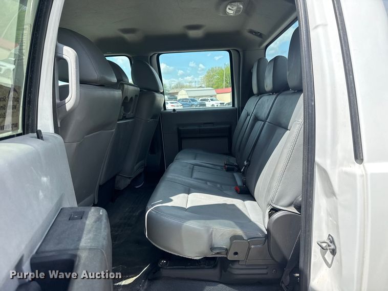image for item DO8499 2012 Ford F350 Super Duty utility bed pickup truck