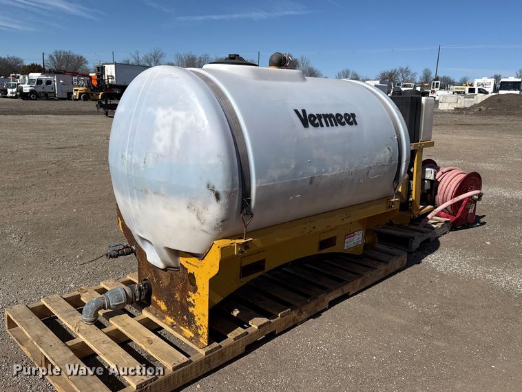 image for item DQ4322 2005 Vermeer MX125 mud mixer