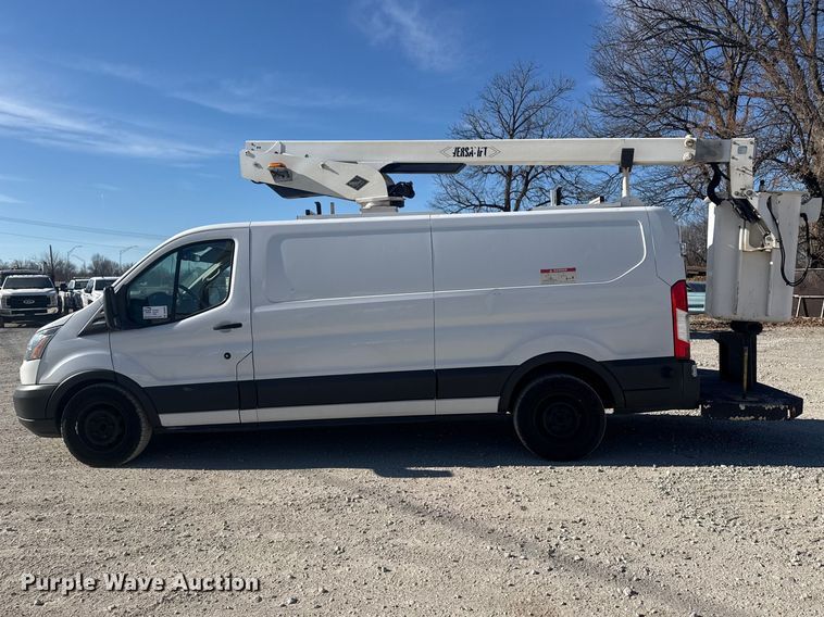 image for item DQ4325 2018 Ford Transit 350 van with bucket lift