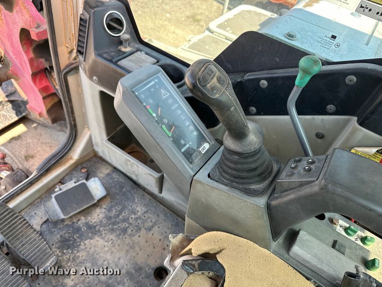 image for item DQ7756 2007 Takeuchi TB1140 mini excavator