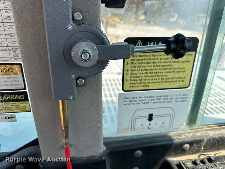 image for item DQ7756 2007 Takeuchi TB1140 mini excavator