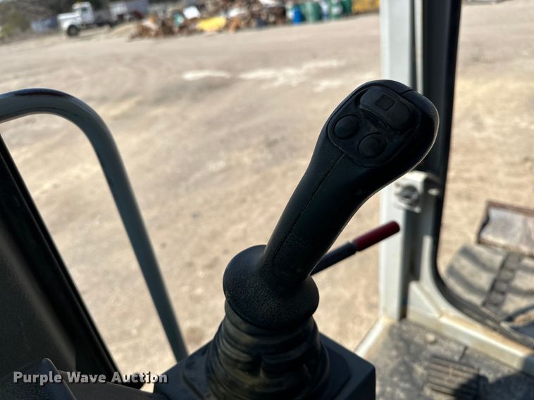 image for item DQ7756 2007 Takeuchi TB1140 mini excavator