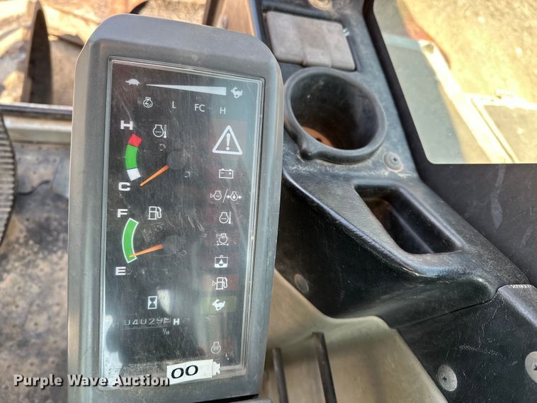 image for item DQ7756 2007 Takeuchi TB1140 mini excavator