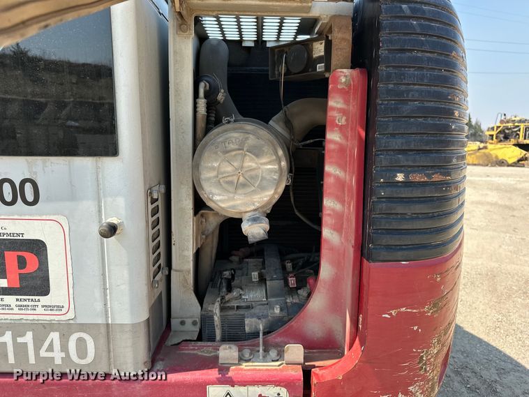 image for item DQ7756 2007 Takeuchi TB1140 mini excavator