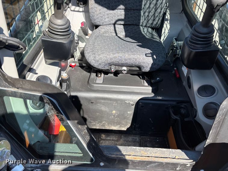 image for item DT0096 2021 Case SV280B skid steer loader