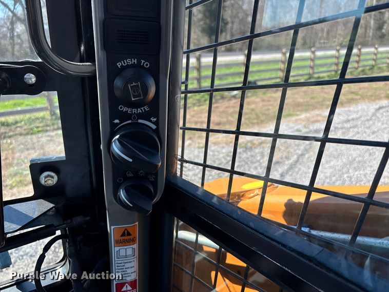 image for item DT0096 2021 Case SV280B skid steer loader